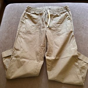 Vuori vintage ripstop army, green pants. Size medium